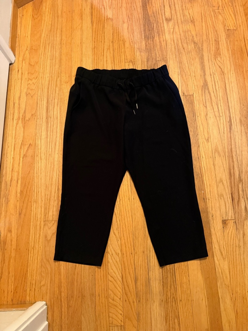 lululemon athletica Black Cropped Pants